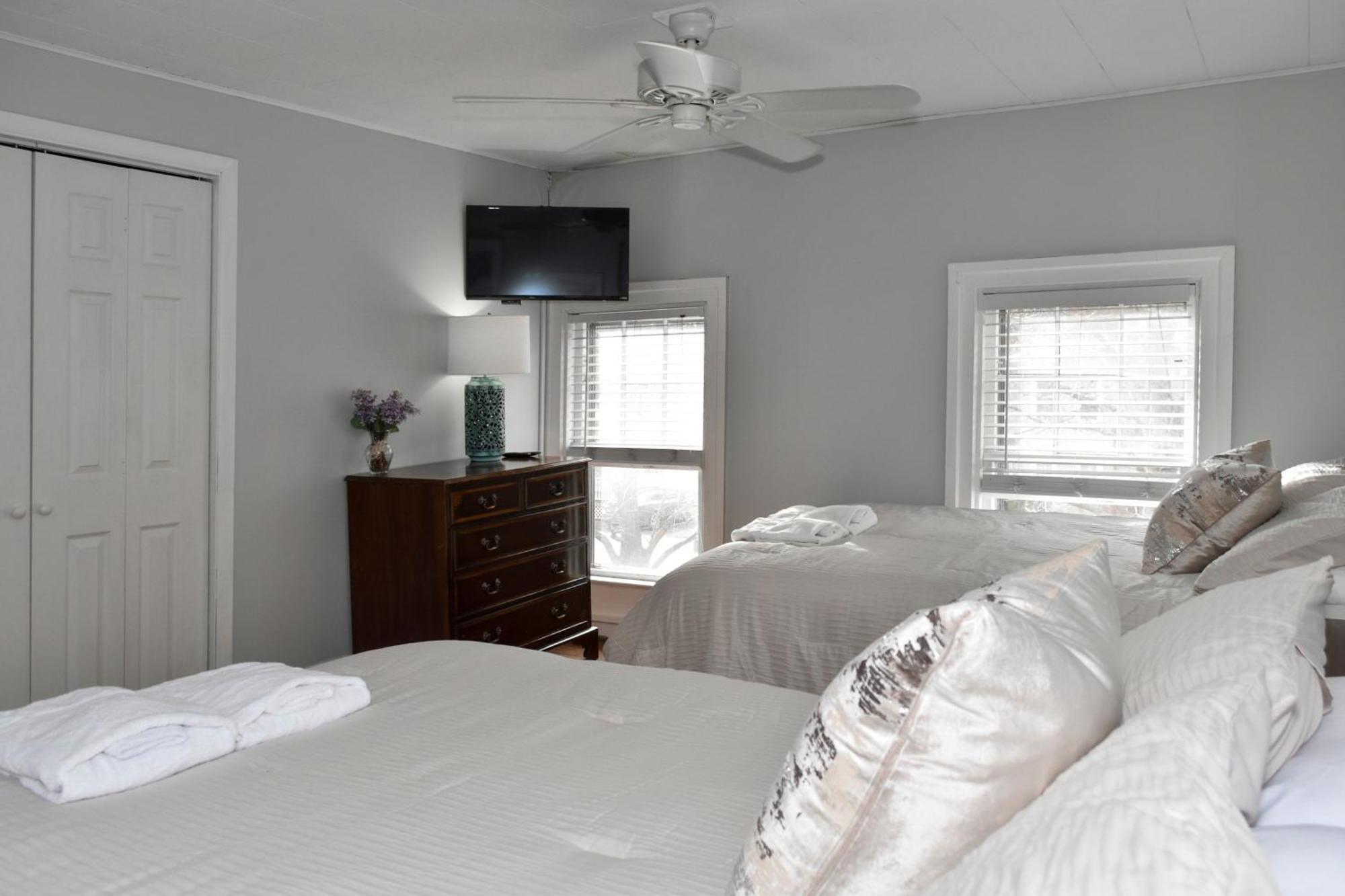 Walk To Parks, Dining & Lake! Game Room! Hot Tub! Watkins Glen Exterior foto